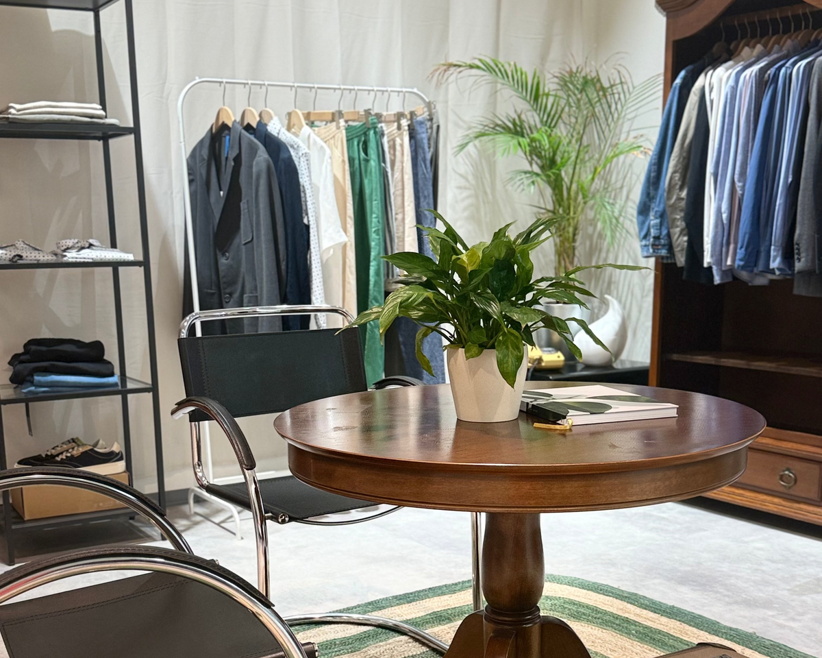 Vintage Versus New Clothing: Which Lasts?