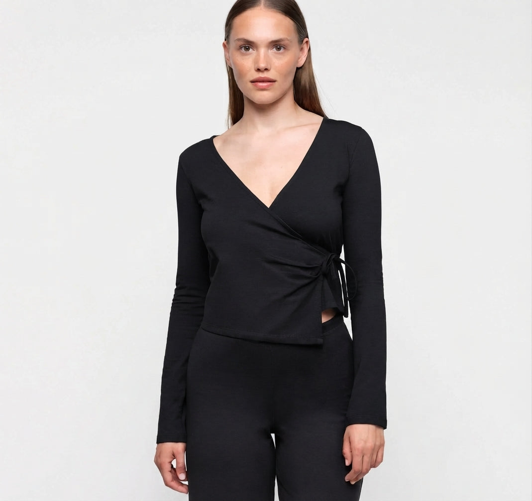 Everyday Wrap Top, Black