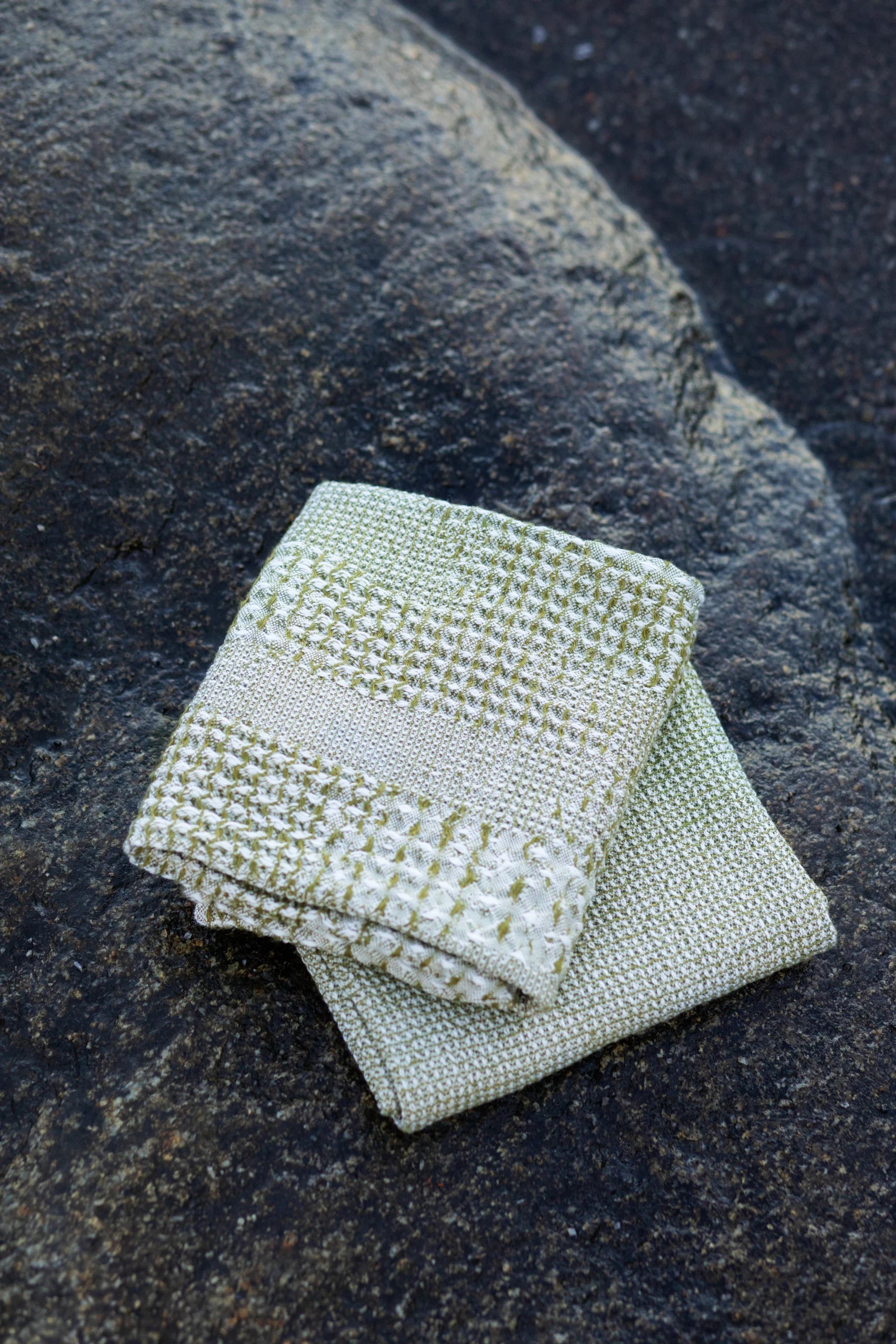 Kuohu Linen Towel, 52x70cm - Olive