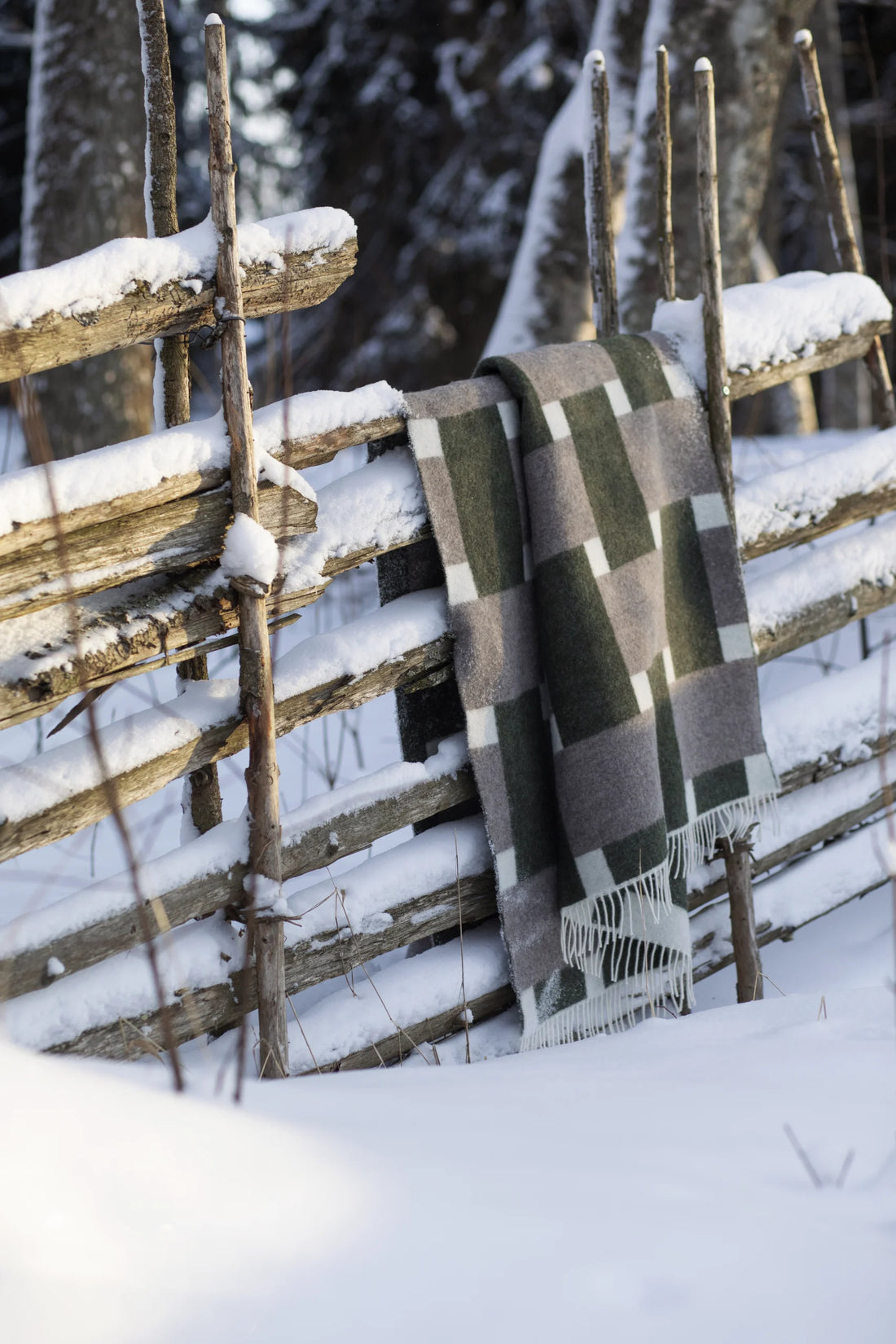 Punos Wool Blanket, Beige/Olive/White