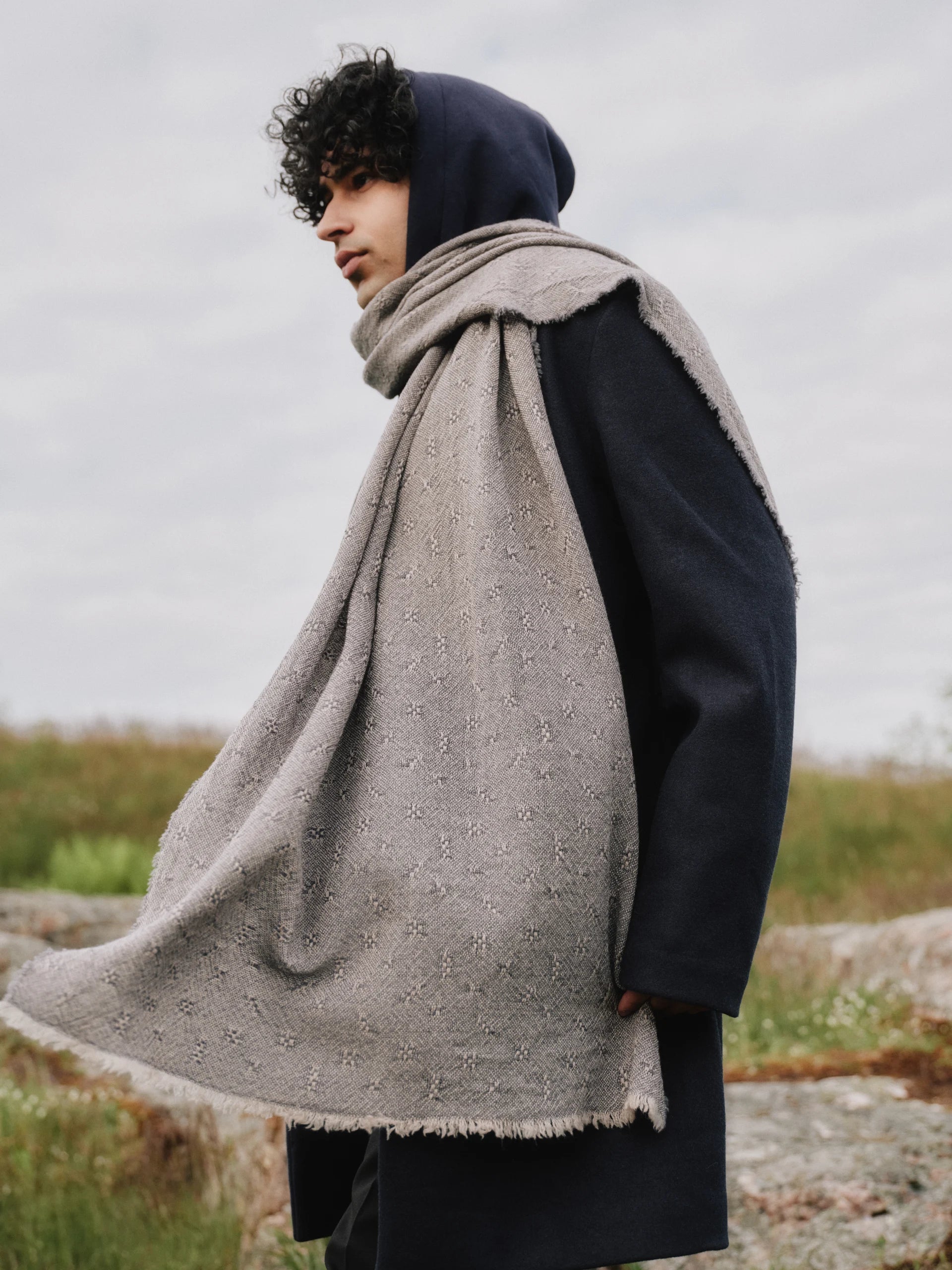 Tuula Scarf, Dark Grey