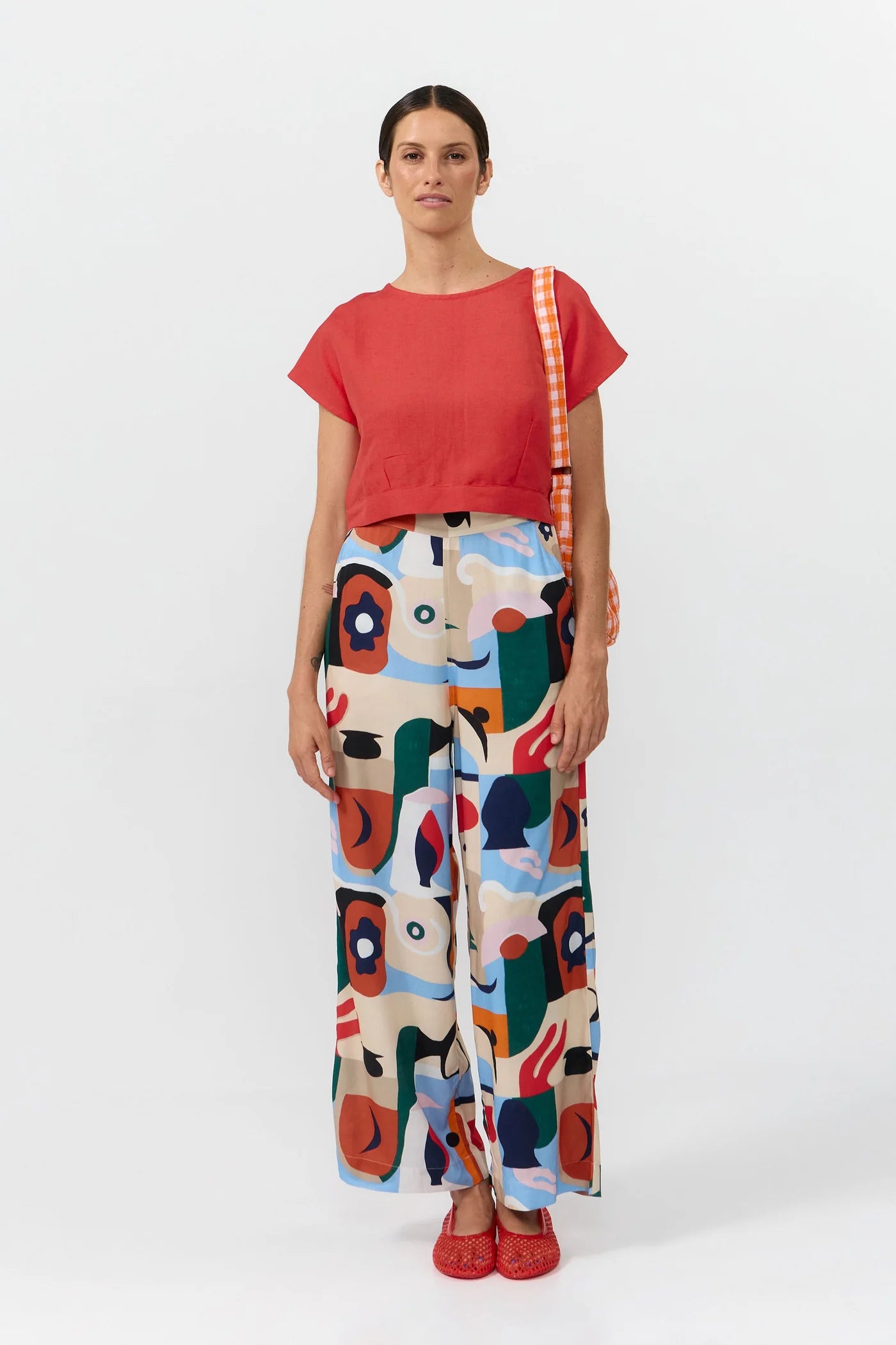 Hebron Top, Red