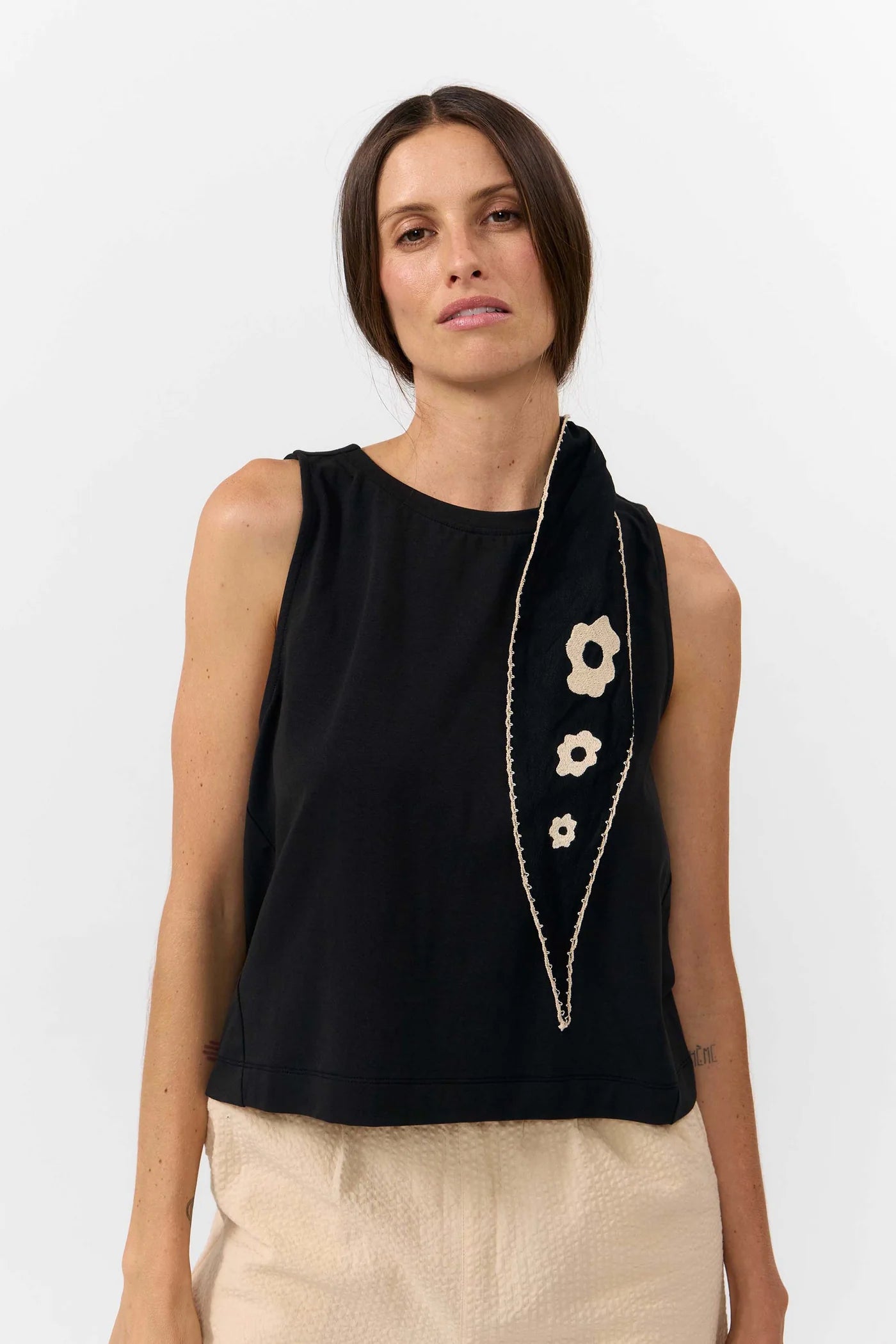 Sil Top, Black