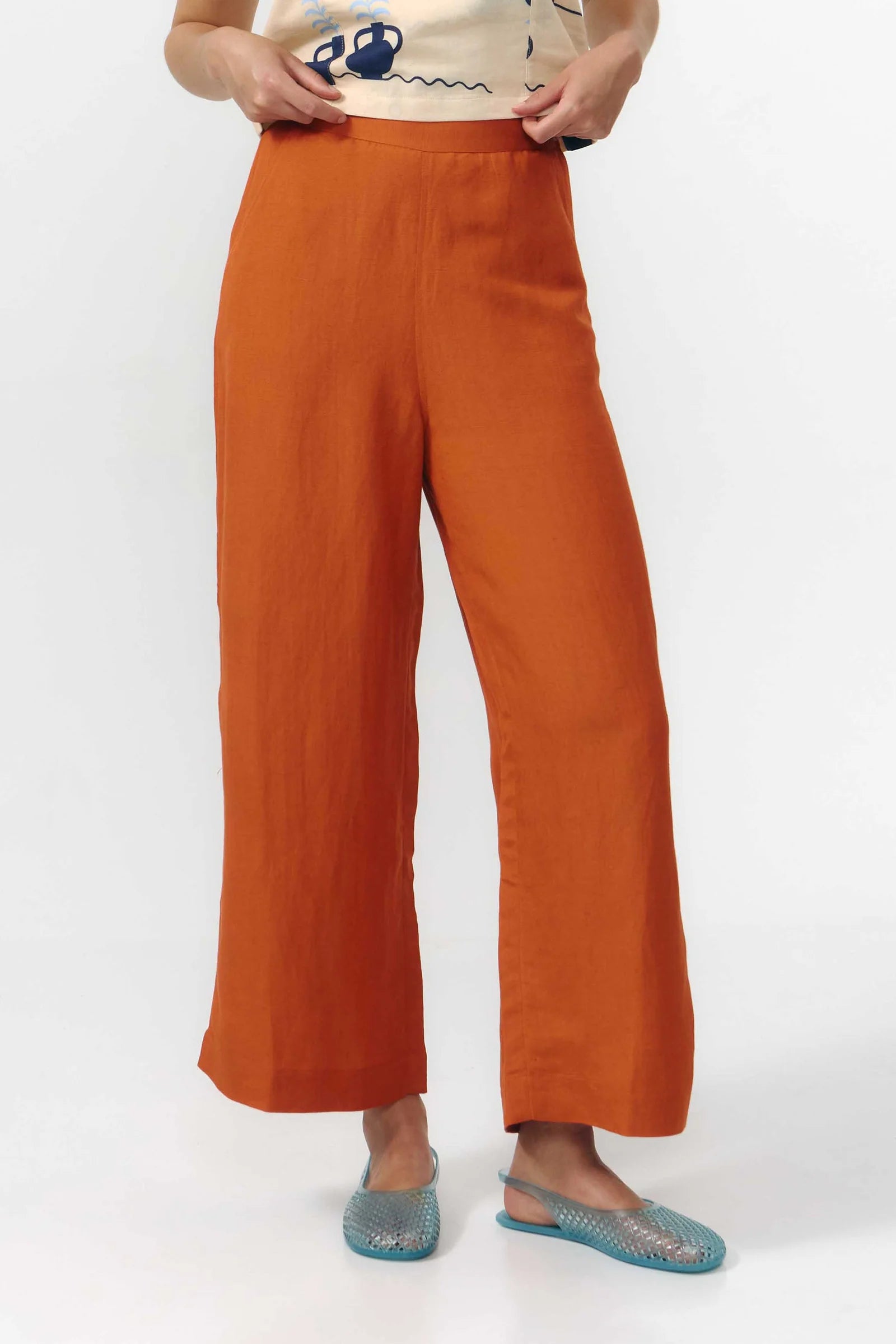 Hatta Pants, Henna