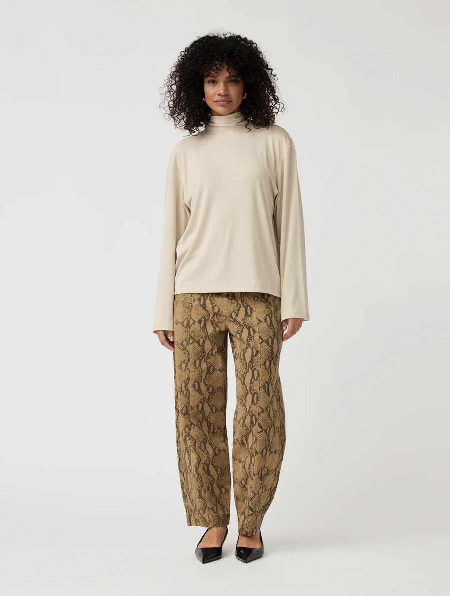 Abbi Jeans, Khaki