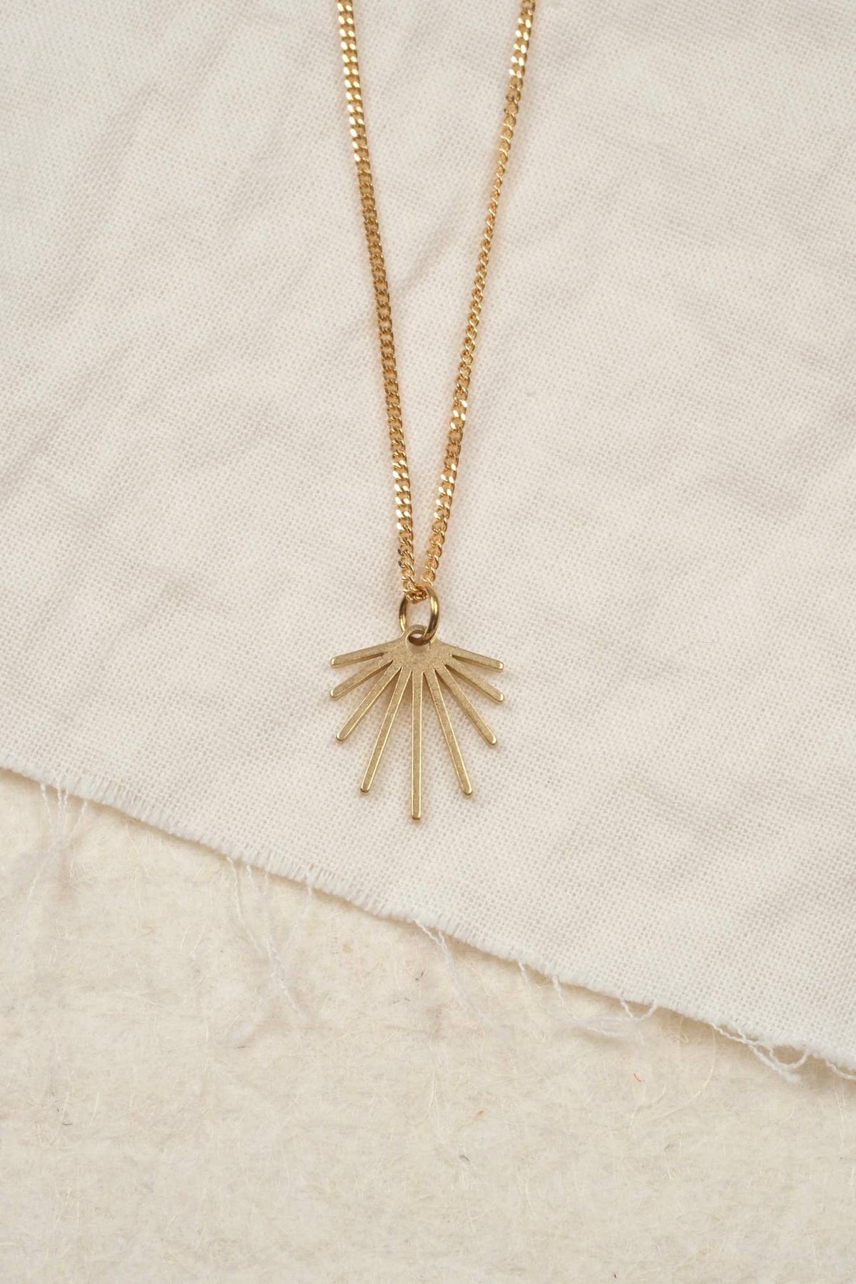 Feli Necklace