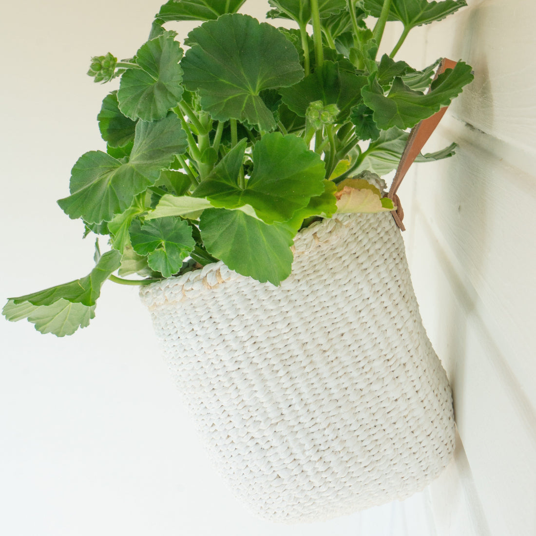 Kiondo Basket with Loop XS, White