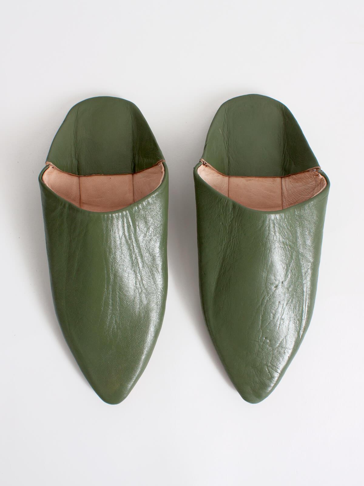 MOROCCAN CLASSIC POINTED BABOUCHE SLIPPERS, OLIVE/ MEN