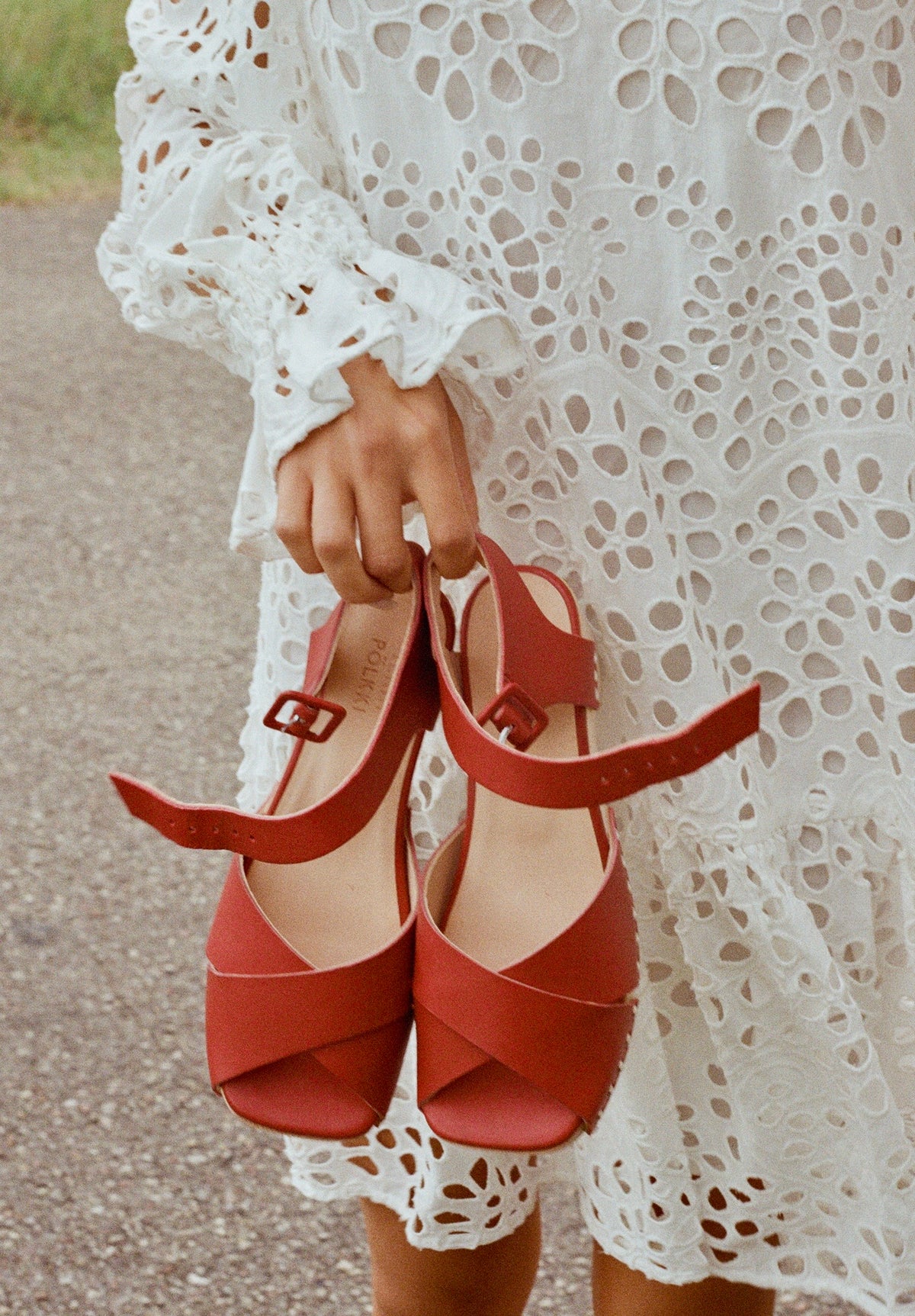 DORA CLOG - Strawberry